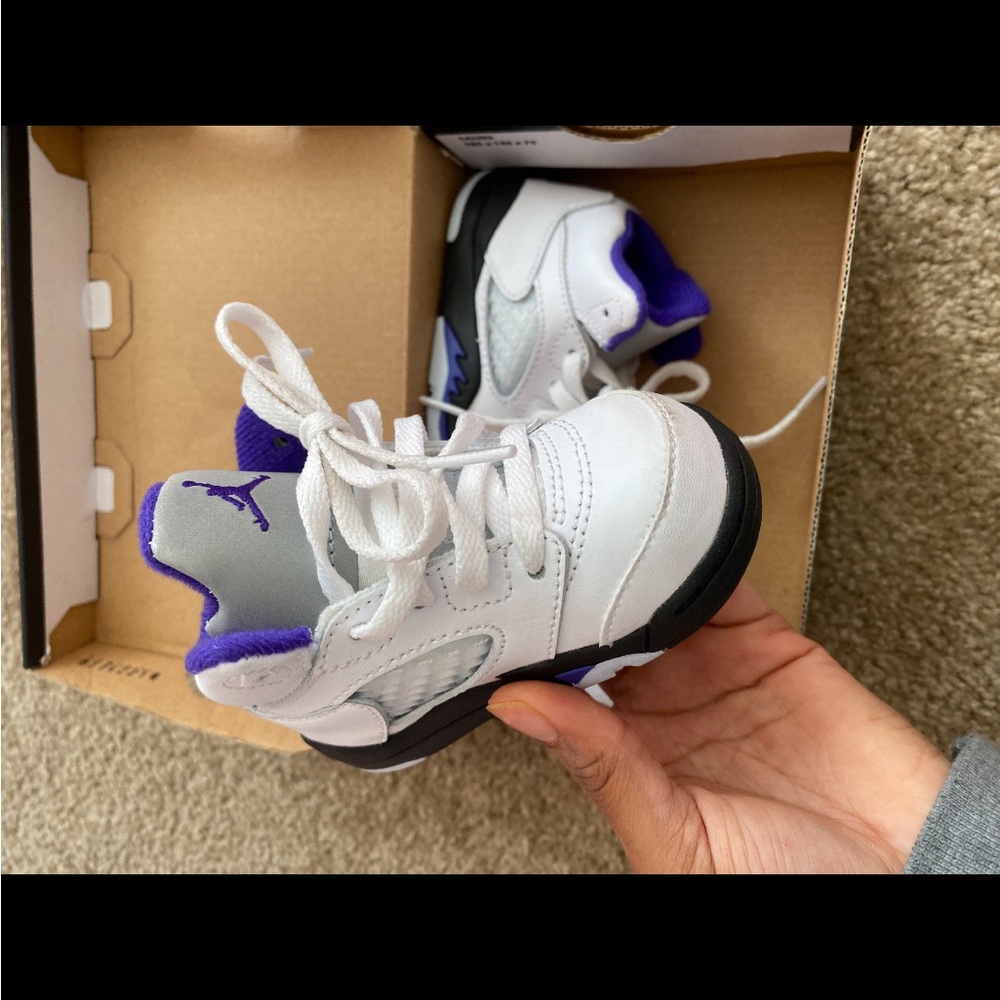 10/10 condition box included